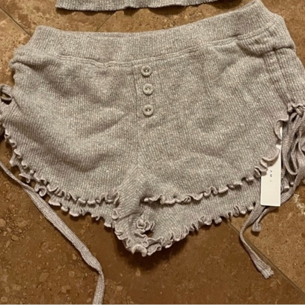 are you am i shorts
